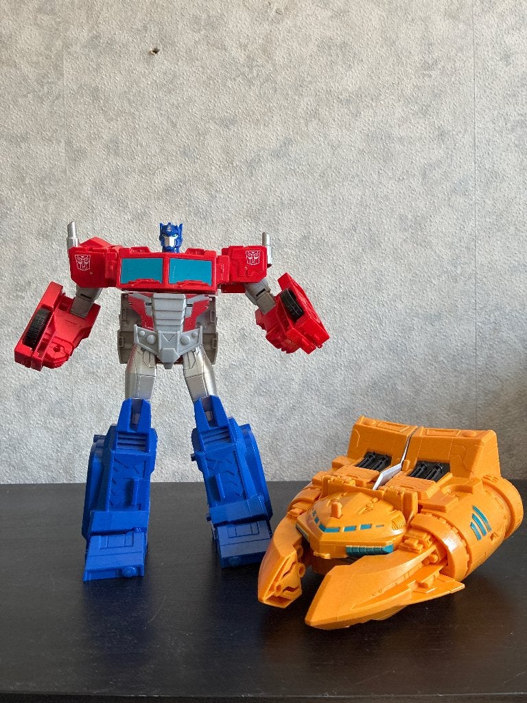 Optimus Prime Cyberverse Transformer, Kinderen en Baby's, Speelgoed | Overig, Ophalen of Verzenden, Zo goed als nieuw, Jongen of Meisje