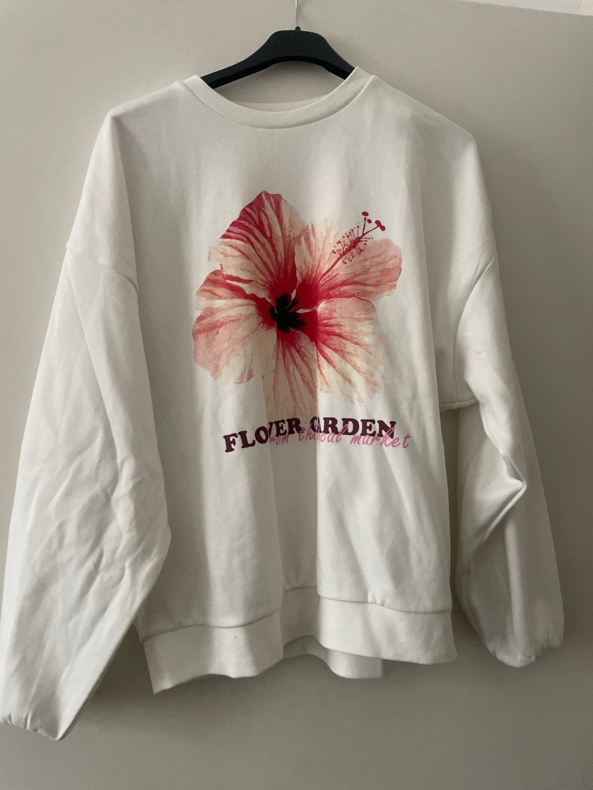 Witte sweater met bloemenprint - maat 40, Ophalen of Verzenden, Zo goed als nieuw, Maat 38/40 (M), Wit
