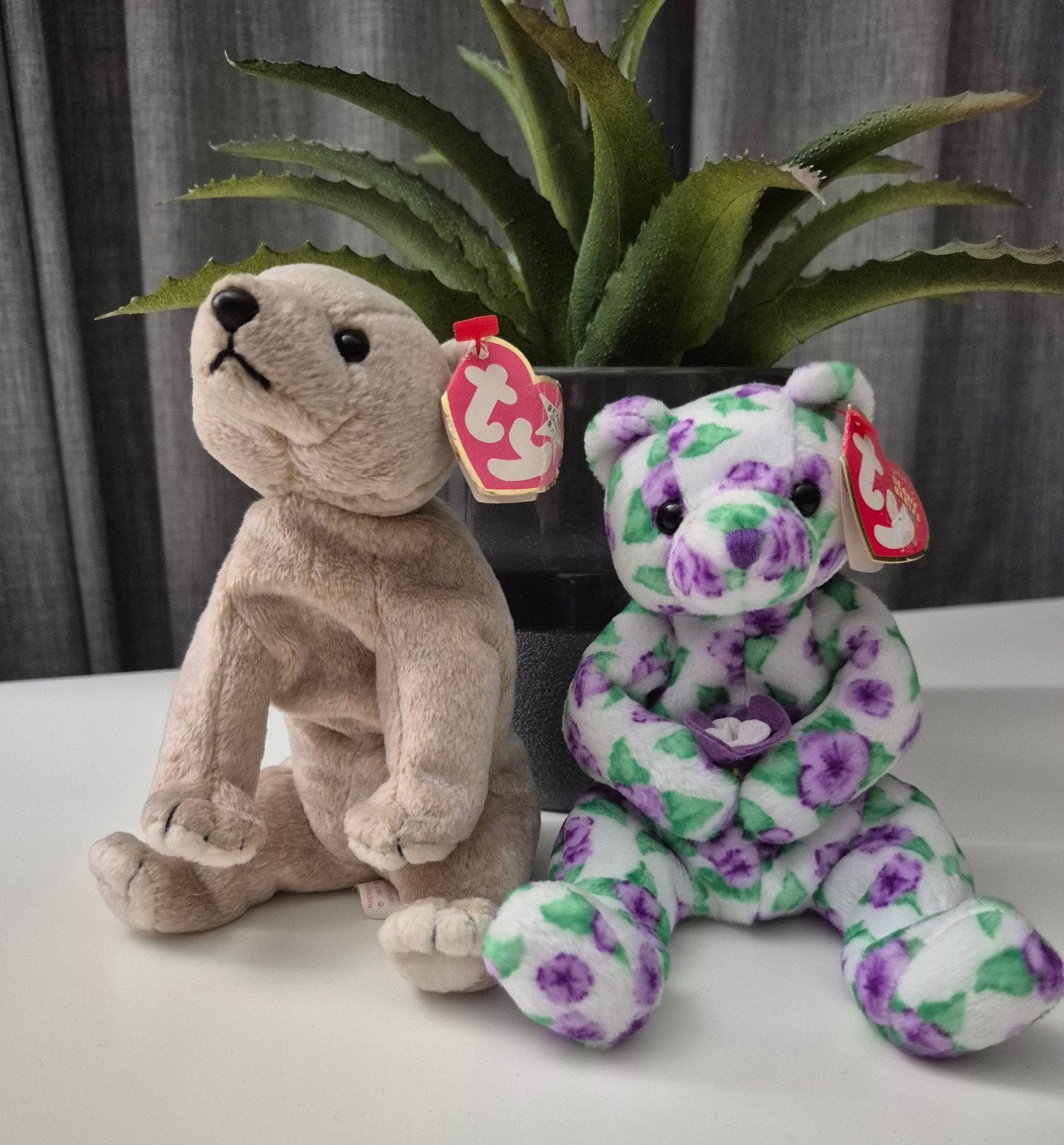 Ty Beanie Babies "Corsage" Beer - 2003, Ophalen of Verzenden, Zo goed als nieuw, Overige merken