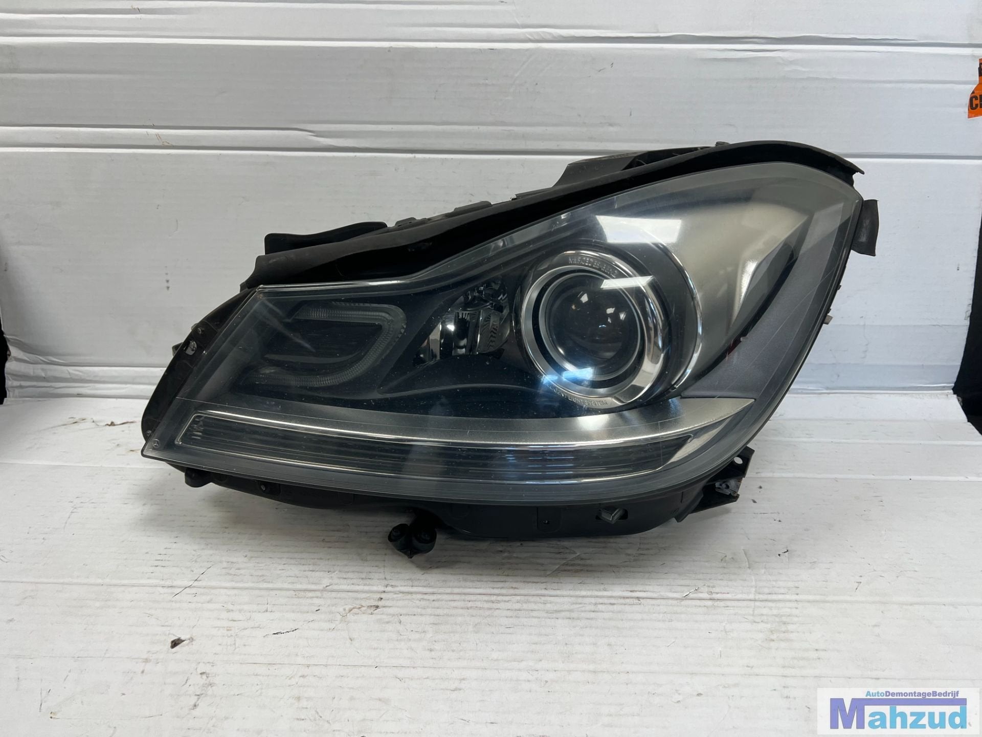 MERCEDES C KLASSE W204 XENON LED Koplamp links 2011-2014, Auto-onderdelen, Gebruikt, Mercedes-Benz AG, Mercedes-Benz, Ophalen of Verzenden