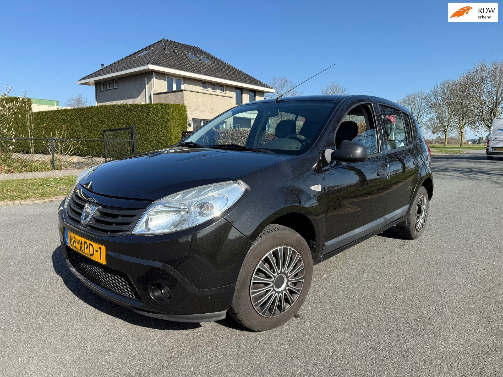 Dacia Sandero 1.2 Aniversare AIRCO/NAP/APK 4-2027, Auto's, Voorwielaandrijving, Euro 5, Gebruikt, 31 €/maand