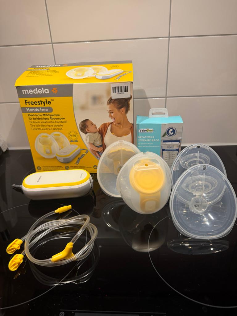 Medela Freestyle dubbele elektrische borstkolf, Kinderen en Baby's, Ophalen, Zo goed als nieuw