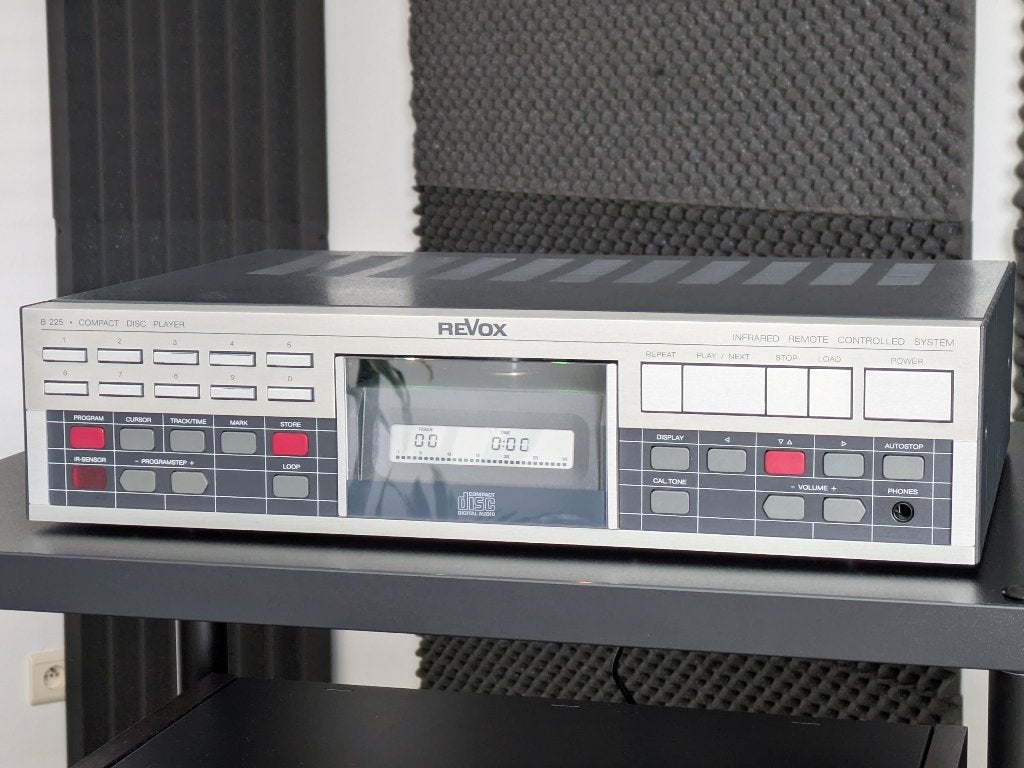 Revox B225, iconische cd-speler - topstaat + gereviseerd, Ophalen of Verzenden, Refurbished, Overige merken