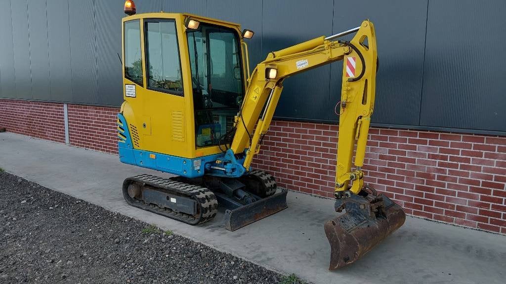 nette IHI 17NE graafmachine ex gemeente (Bj2002) 1, Graafmachine