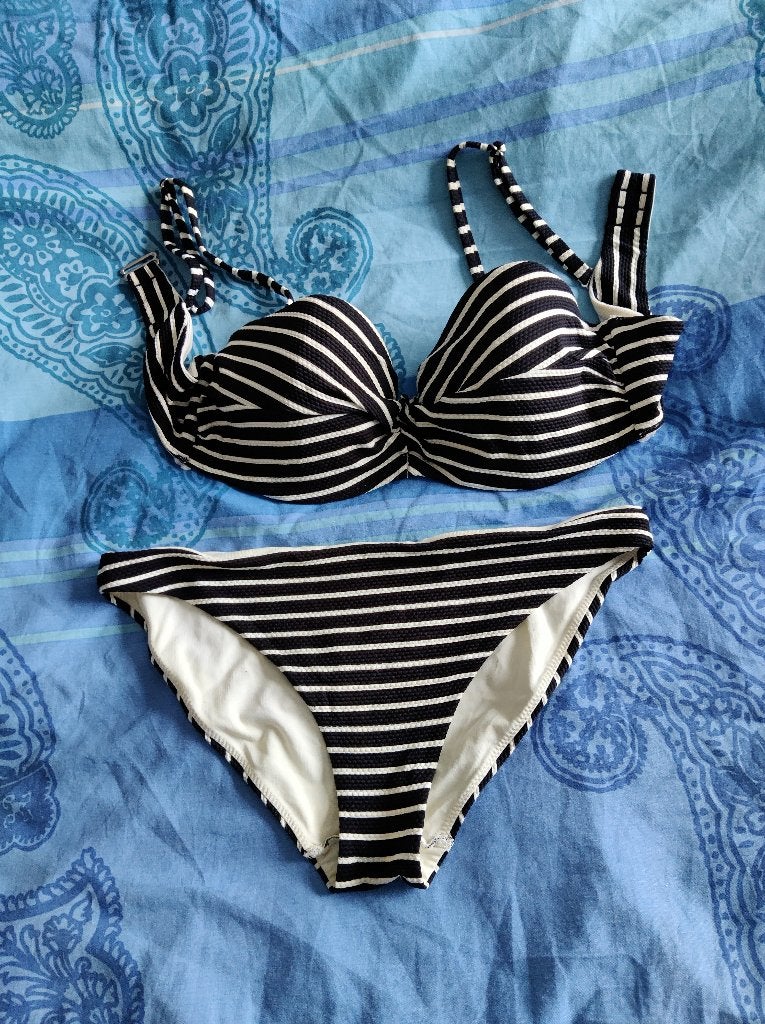 Bikini 2 , maat S | 23-9, Ophalen of Verzenden, Gedragen, Bikini