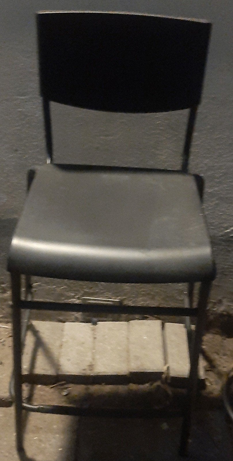 IKEA STIG barkruk - Zwart, gebruikt, Huis en Inrichting, Barkrukken, Ophalen, Gebruikt, Met voetsteun, Metaal