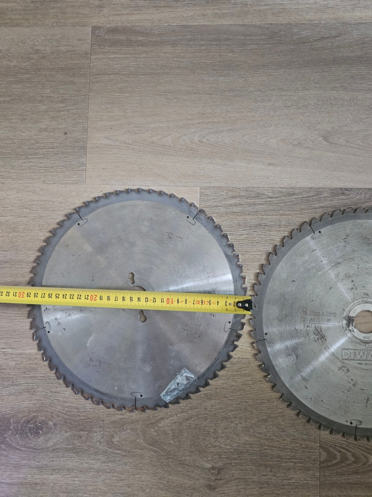 DeWalt Cirkelzaagbladen - 305mm, Doe-het-zelf en Verbouw, Gereedschap | Zaagmachines, Ophalen, Gebruikt, Cirkelzaag, DeWalt