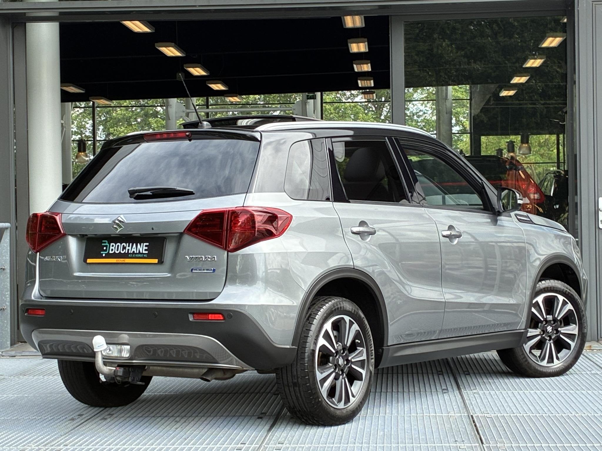 Suzuki Vitara Style 1.4 Boosterjet Style Smart Hybrid | Trek, Gebruikt, Euro 6, 129 pk, Bedrijf