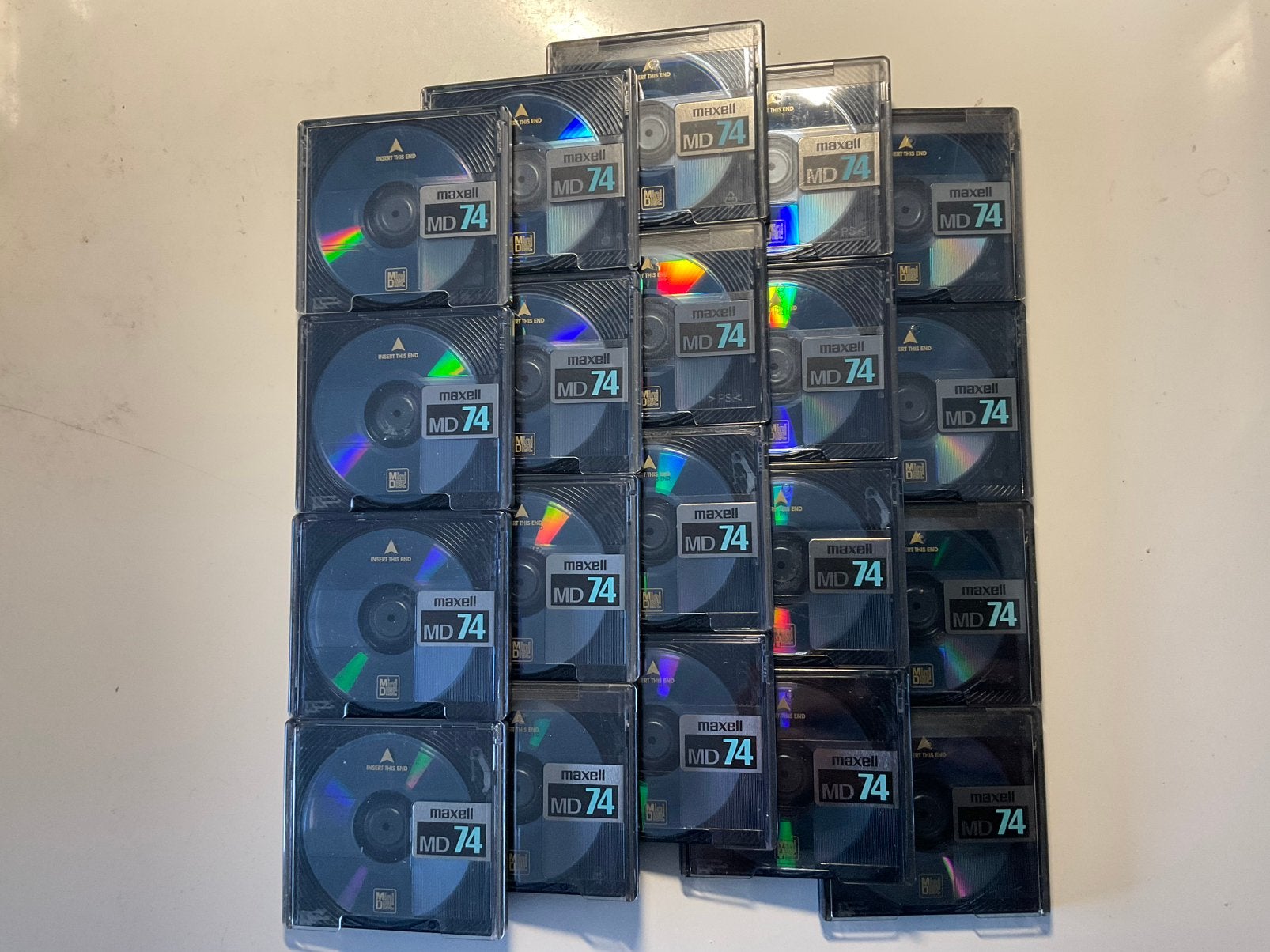 Minidisc’s.  MAXELL BLAUW.  20x als nieuw.  74 minuten, Ophalen of Verzenden