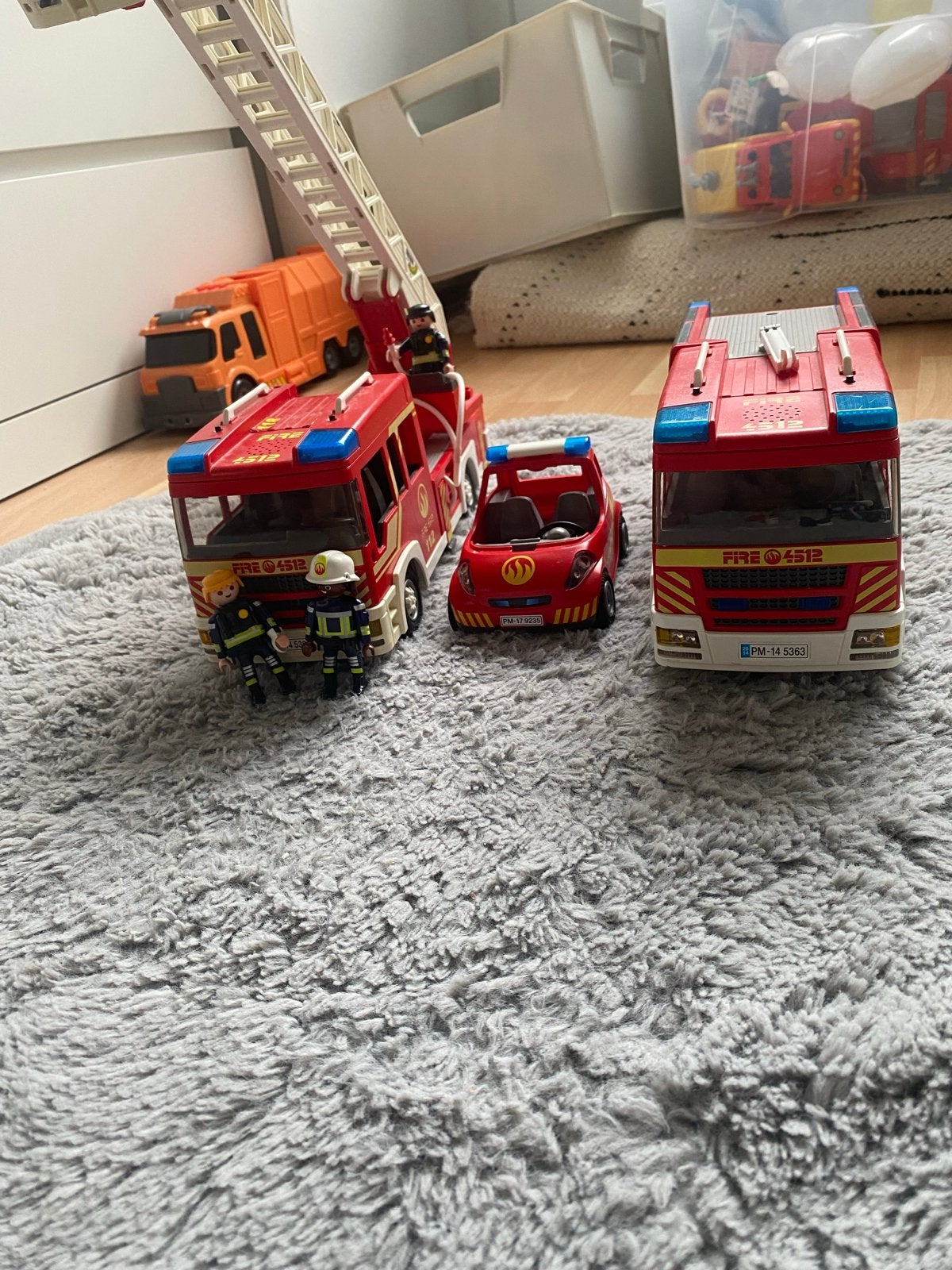 Playmobil Brandweer set: 2 brandweerauto's en kleine auto, Gebruikt, Complete set, Voertuig, Ophalen of Verzenden
