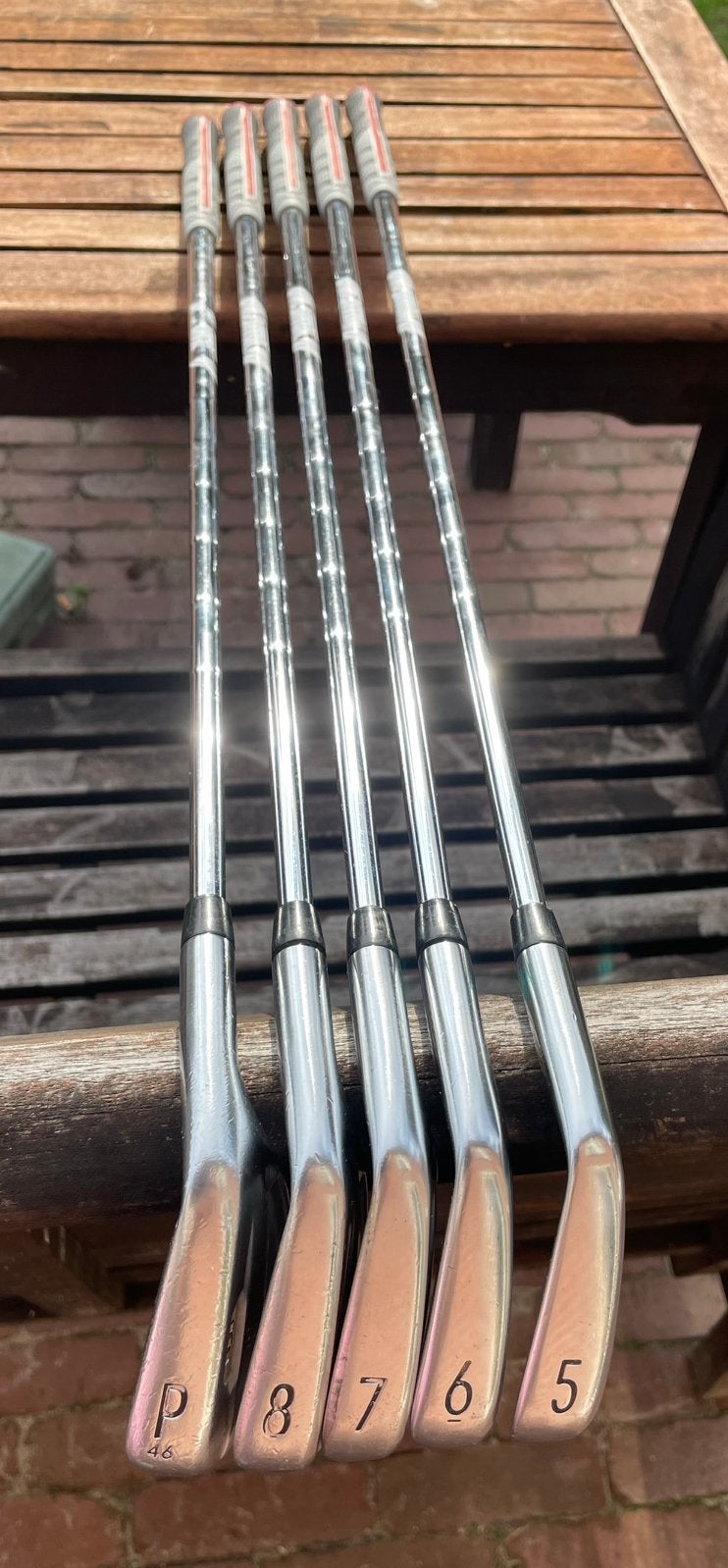 IJzerset Titleist T100 (5-8 & PW), rechtshandig +1 inch., Ophalen, Gebruikt, Set, Overige merken