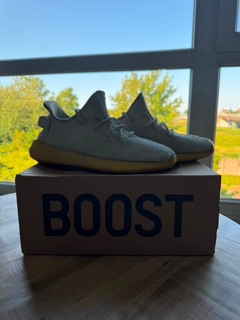 Yeezy boost 350 v2 Cream white, Wit, Ophalen of Verzenden, Sneakers of Gympen, Gedragen