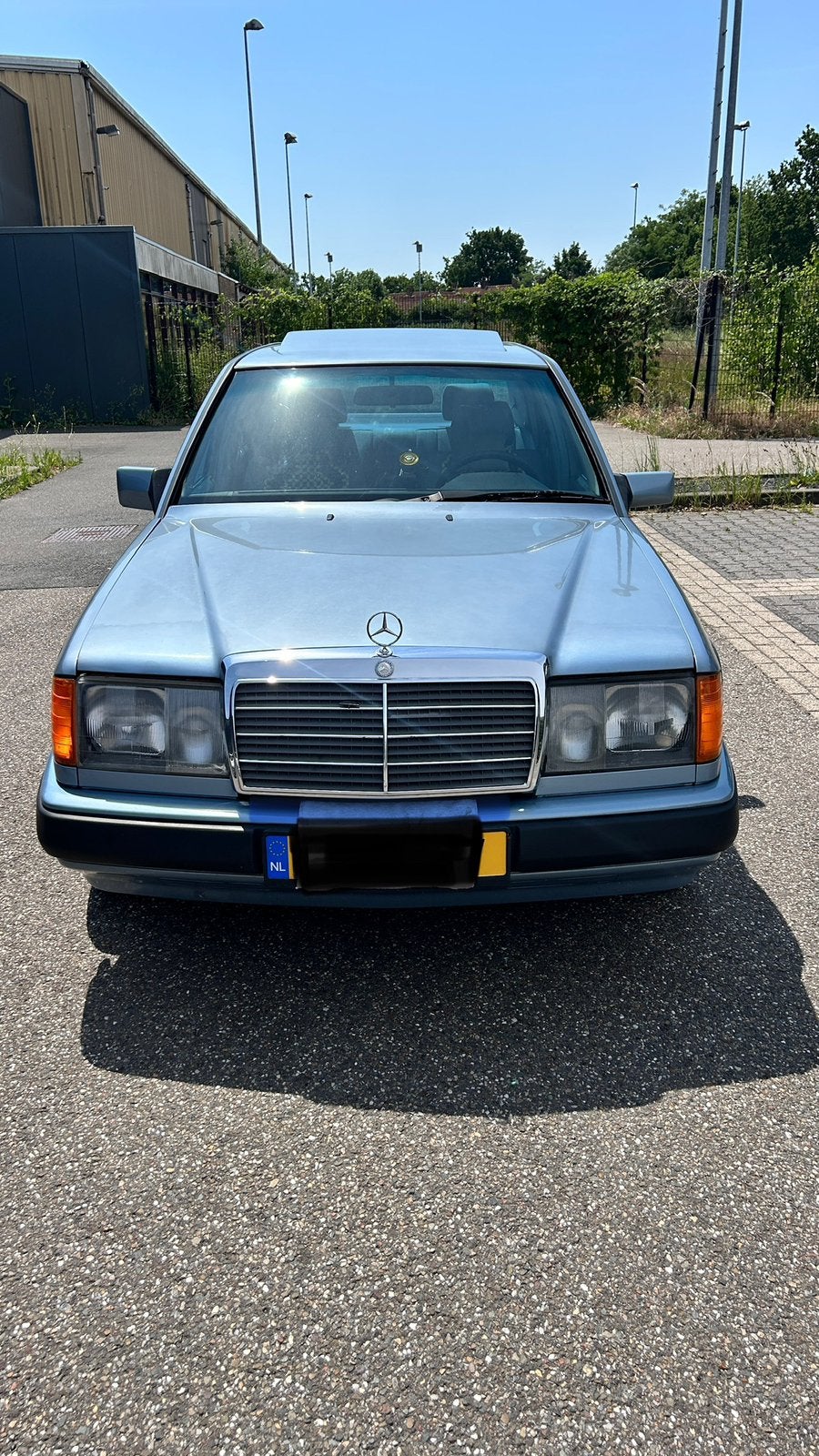 MB 1987 230E AUTOMAAT MET 2 JAAR APK, Automaat, 4 cilinders, Blauw, 132 pk