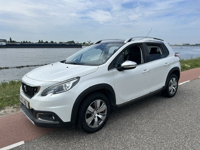 Peugeot 2008 1.2 automaat 2014 79.000 km Nap nwe Vredestein, Auto's, Dealer onderhouden, 450 kg, Euro 6, 1199 cc