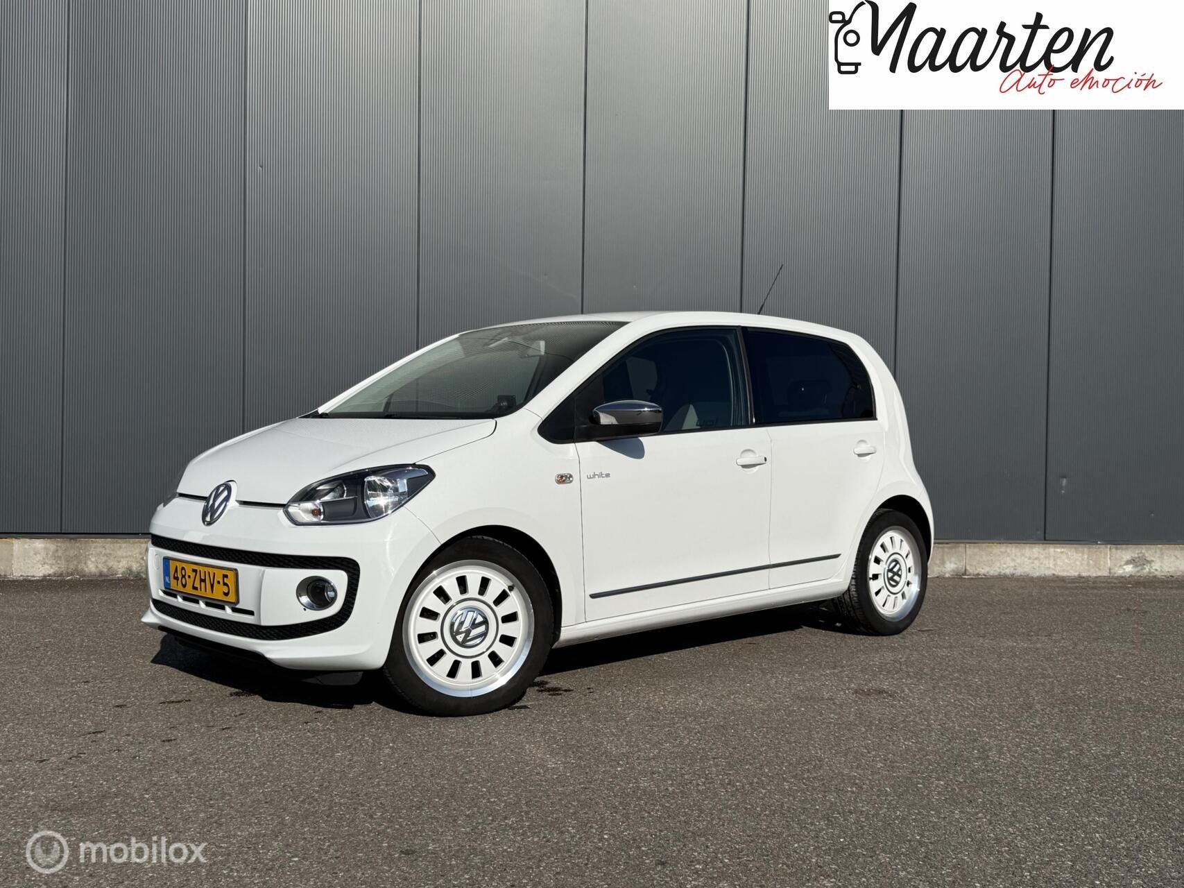 Volkswagen White Up! Airco/Cruise/Navigatie Origineel NL!, Auto's, Voorwielaandrijving, Euro 5, Gebruikt, Up!
