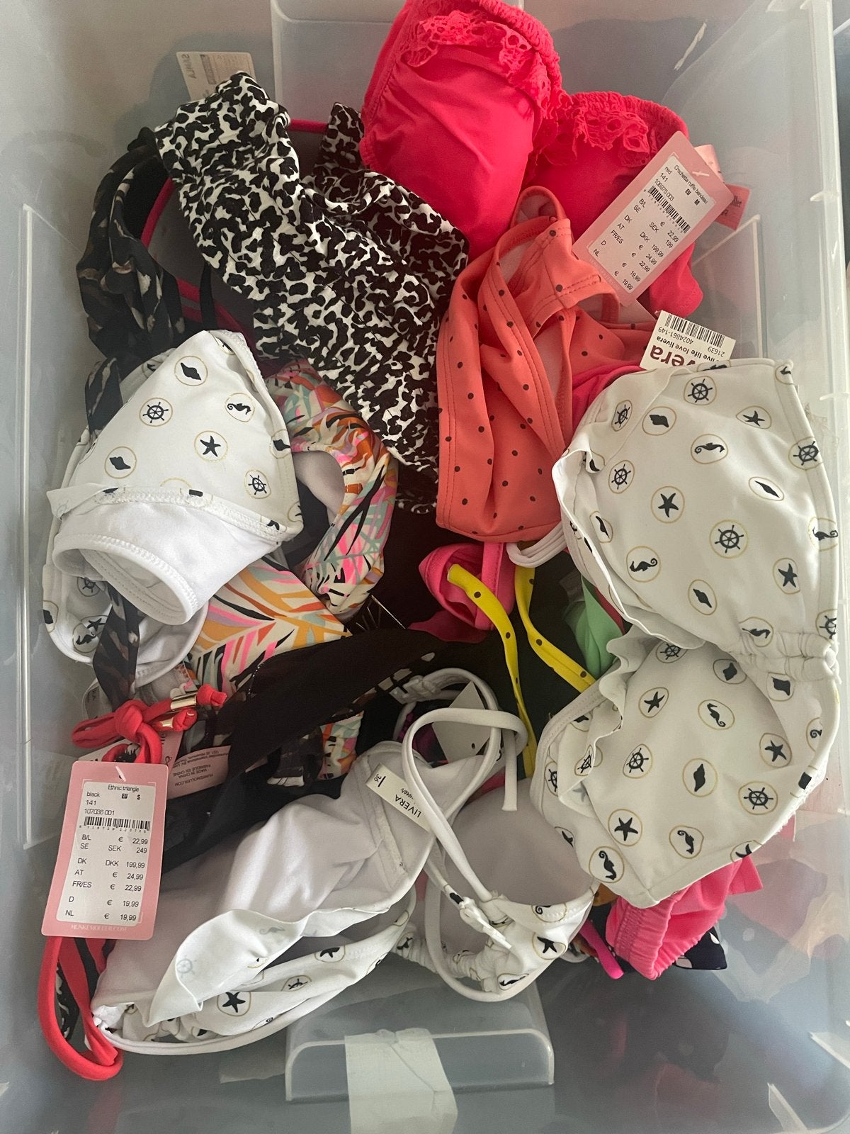 Grote partij (40) bikini's en zwemkleding - Diverse merken, Kleding | Dames, Ophalen of Verzenden, Zo goed als nieuw, Meerkleurig