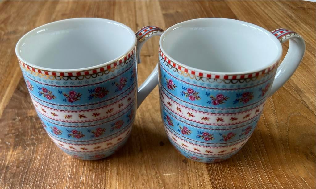 Twee PIP Studio koffiemokjes, Huis en Inrichting, Keuken | Servies, Ophalen, Gebruikt, Overige stijlen, Kop(pen) en/of Schotel(s)