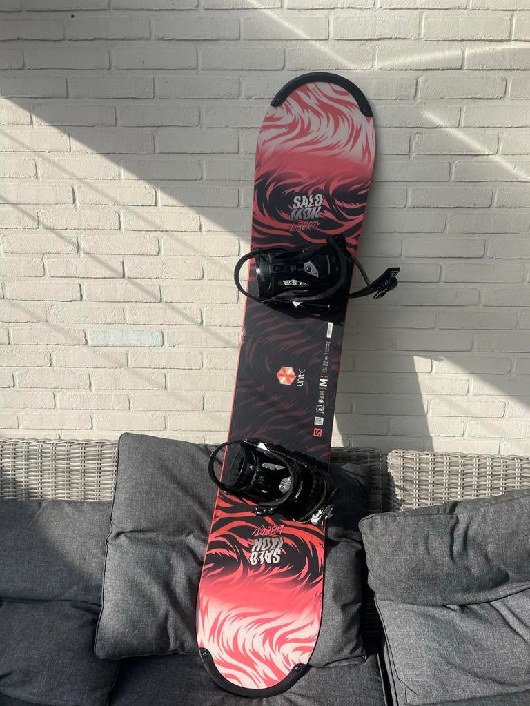 Snowboard met bindingen - Saloman 150cm, Sport en Fitness, Snowboarden, Ophalen, Zo goed als nieuw, Board