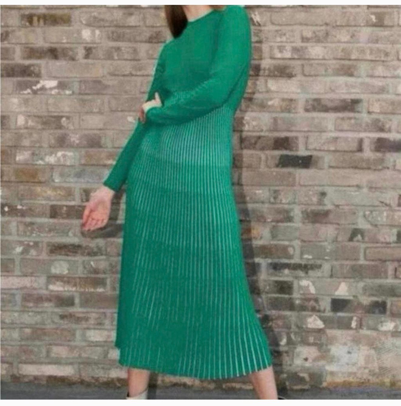 Nieuw Zara Gebreide Jurk L - Midi Geplooid Fijn groen lang, Maat 42/44 (L), Nieuw, Ophalen of Verzenden, H