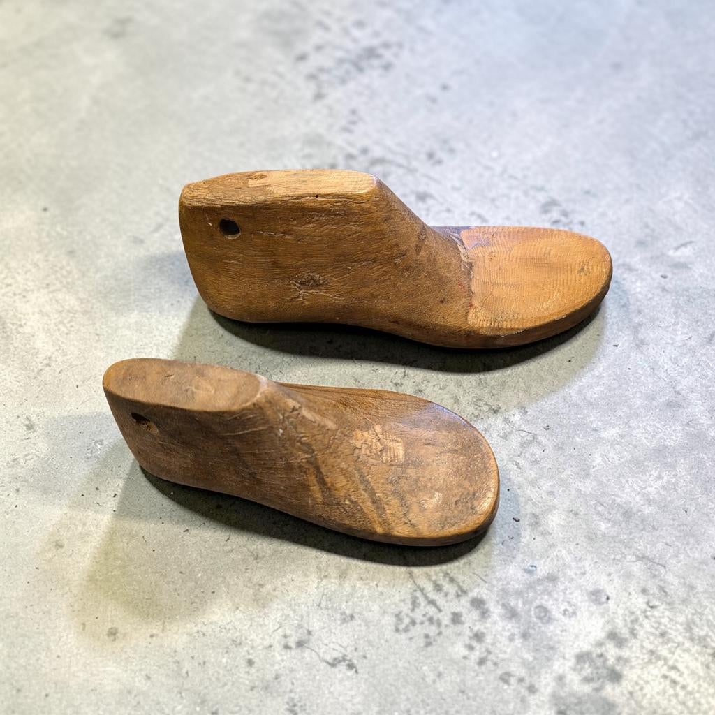 Decoratieve houten klompen - Vintage schoenleesten, Ophalen of Verzenden