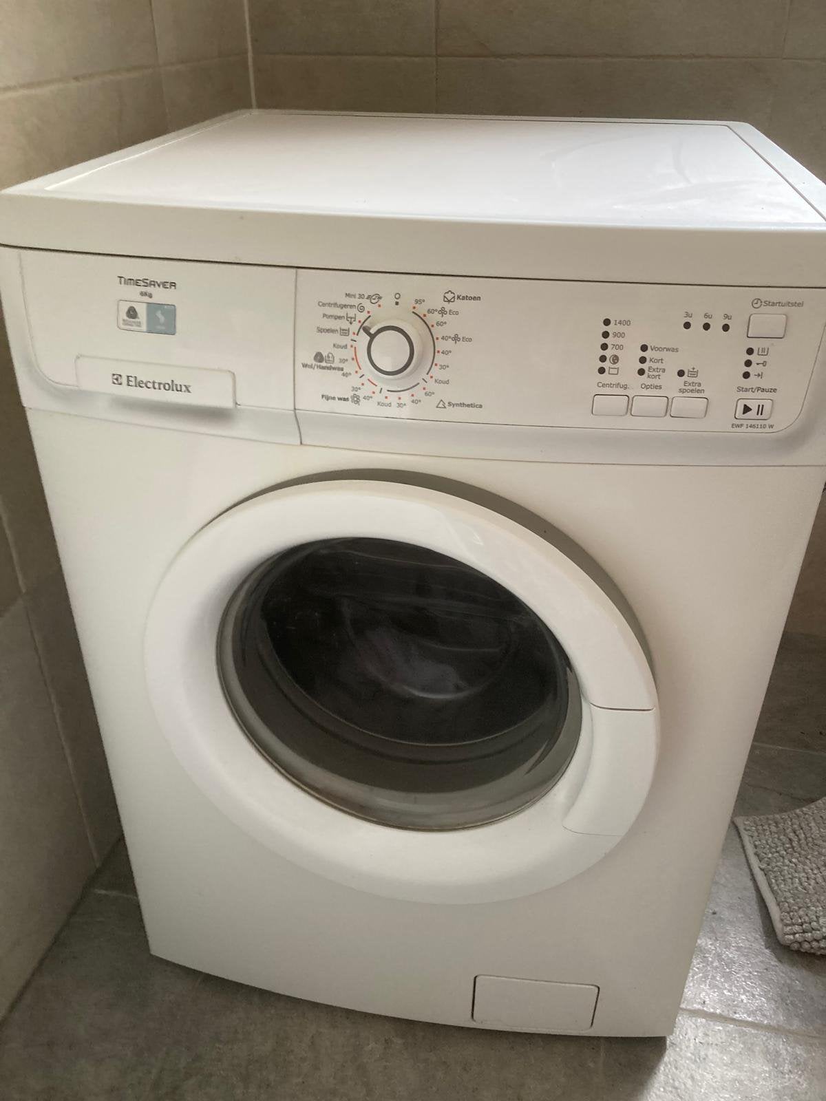 Wasmachine perfect werkend, Ophalen, Zo goed als nieuw, 1200 tot 1600 toeren, Minder dan 85 cm