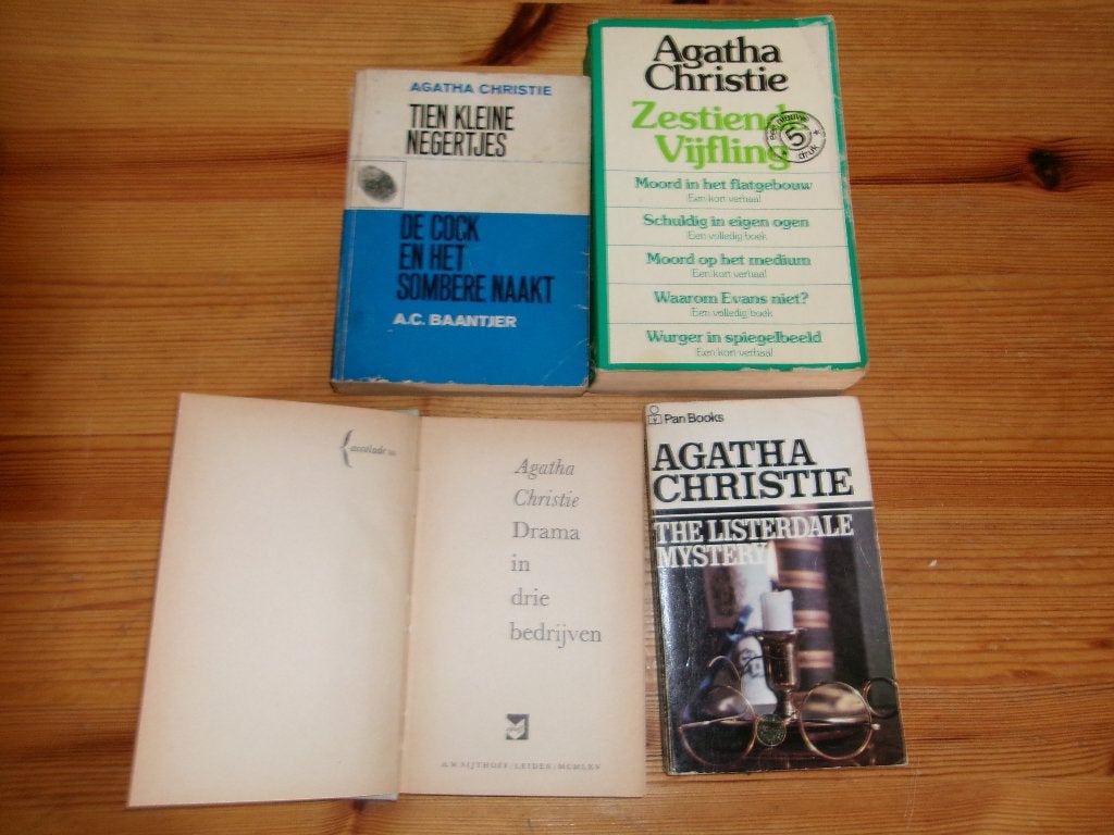 Agatha christie 15x, Ophalen of Verzenden, Gelezen