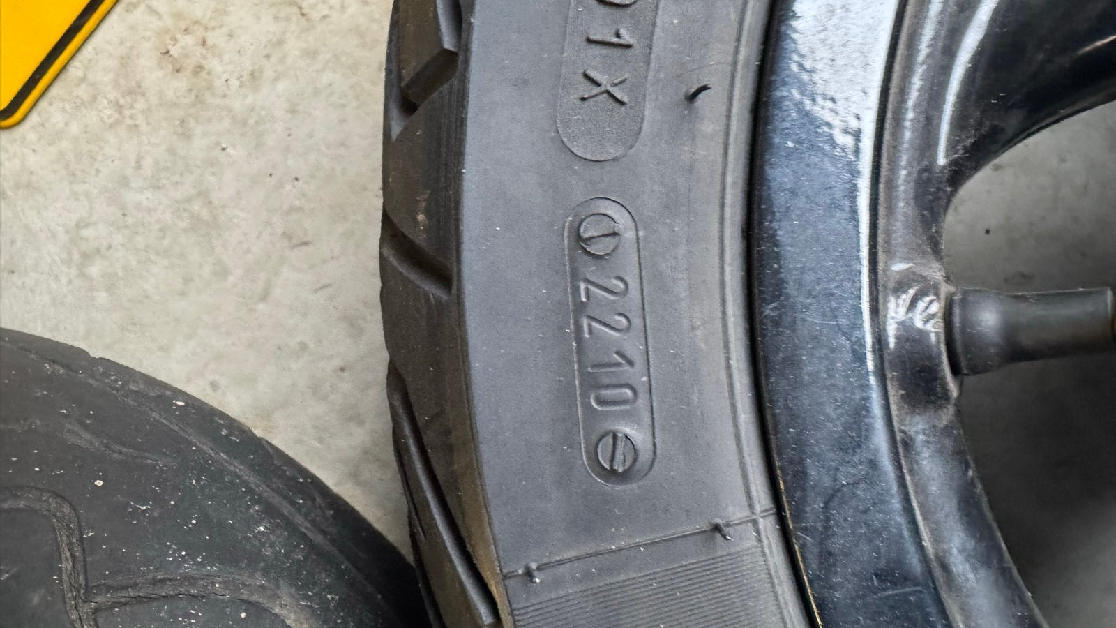 Runner 125 grote trommel velgen set glans zwart 12”, Piaggio, Gebruikt, Overige typen, M