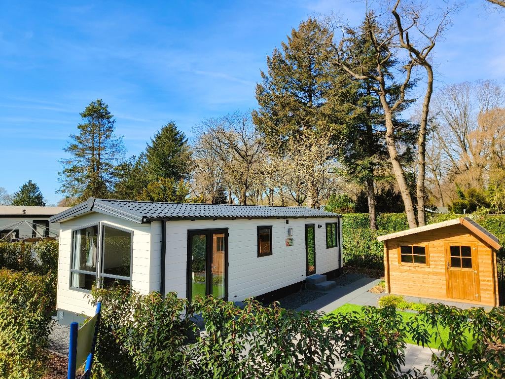 Instapklaar chalet op de Veluwe, op 45+ park, Caravans en Kamperen, Tot en met 4