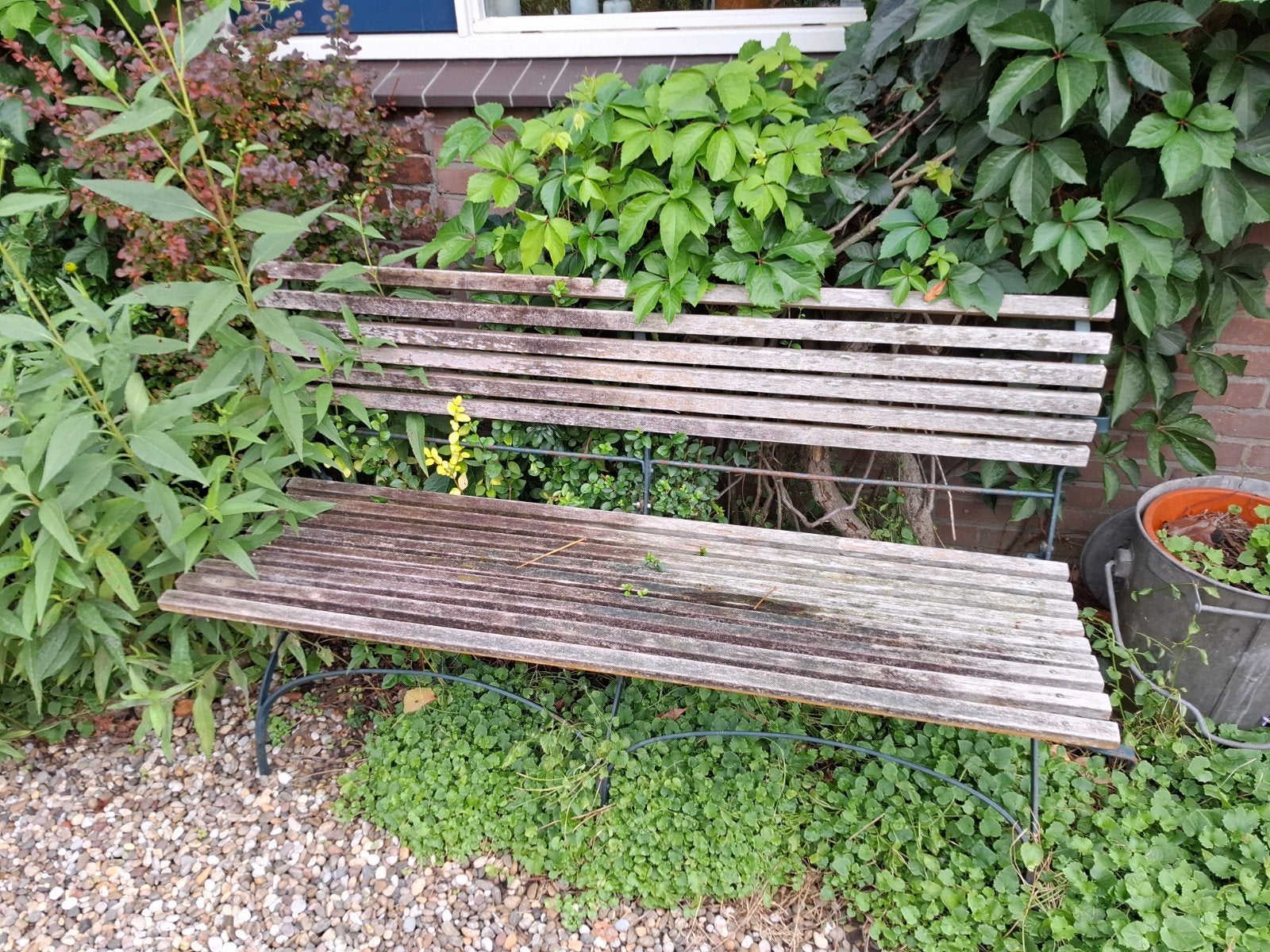 Houten tuinbank met metalen frame, Ophalen, Gebruikt, Hout