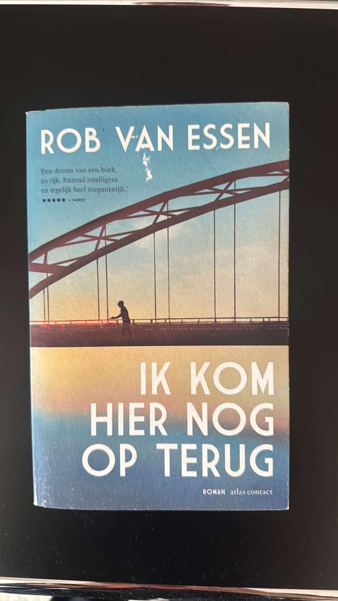 Ik Kom Hier Nog Op Terug - Rob van Essen (Roman), Ophalen of Verzenden, Gelezen, Nederland