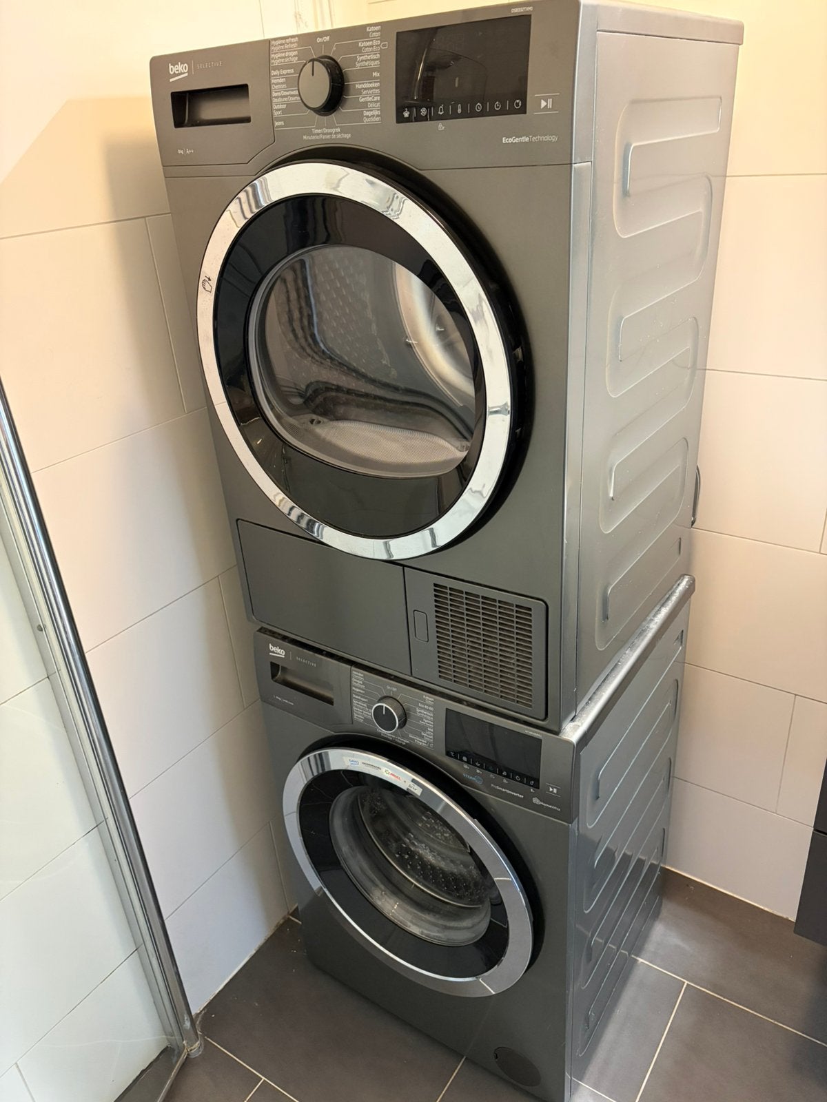 Wasmachine en droger set, Witgoed en Apparatuur, Wasmachines, Ophalen, 1200 tot 1600 toeren, Gebruikt, Voorlader