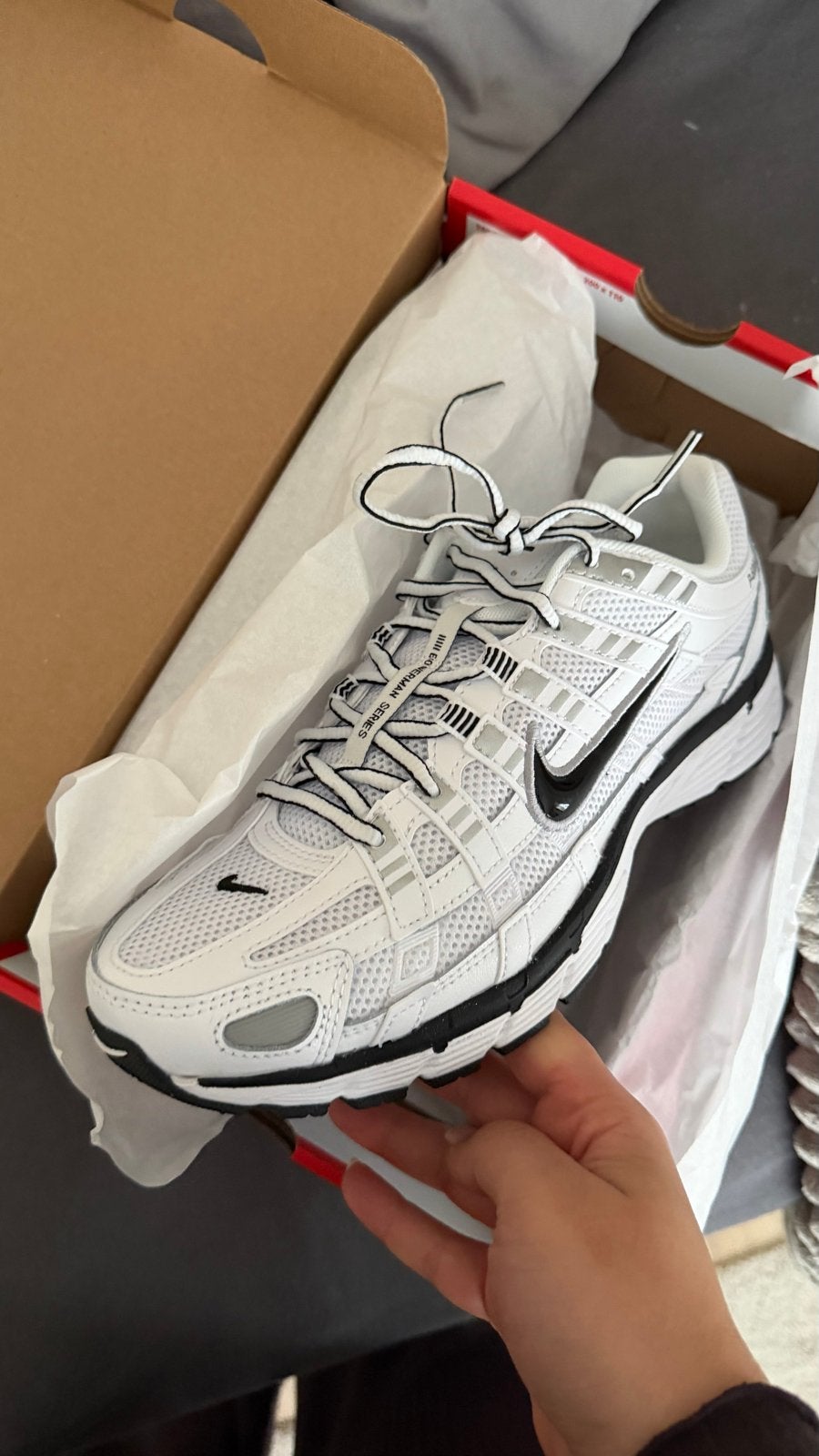 Nike P-6000 sneakers maat 41 - Wit/Zwart/Metallic Zilver, Ophalen of Verzenden, Nieuw, Wit, Sneakers of Gympen