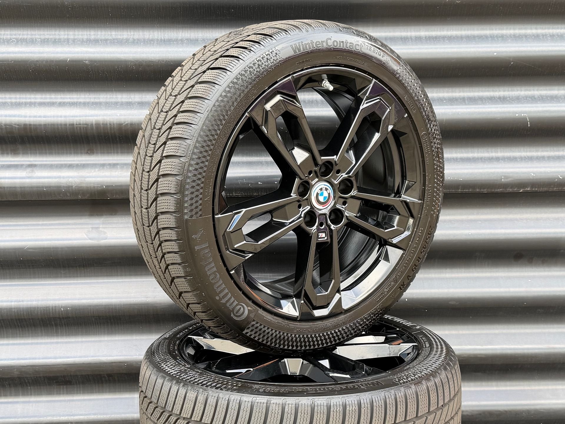 Foto 3 van 19” Orig BMW M X1 U25 iX1 U11 X2 U10 iX2 Velgen Winterbanden