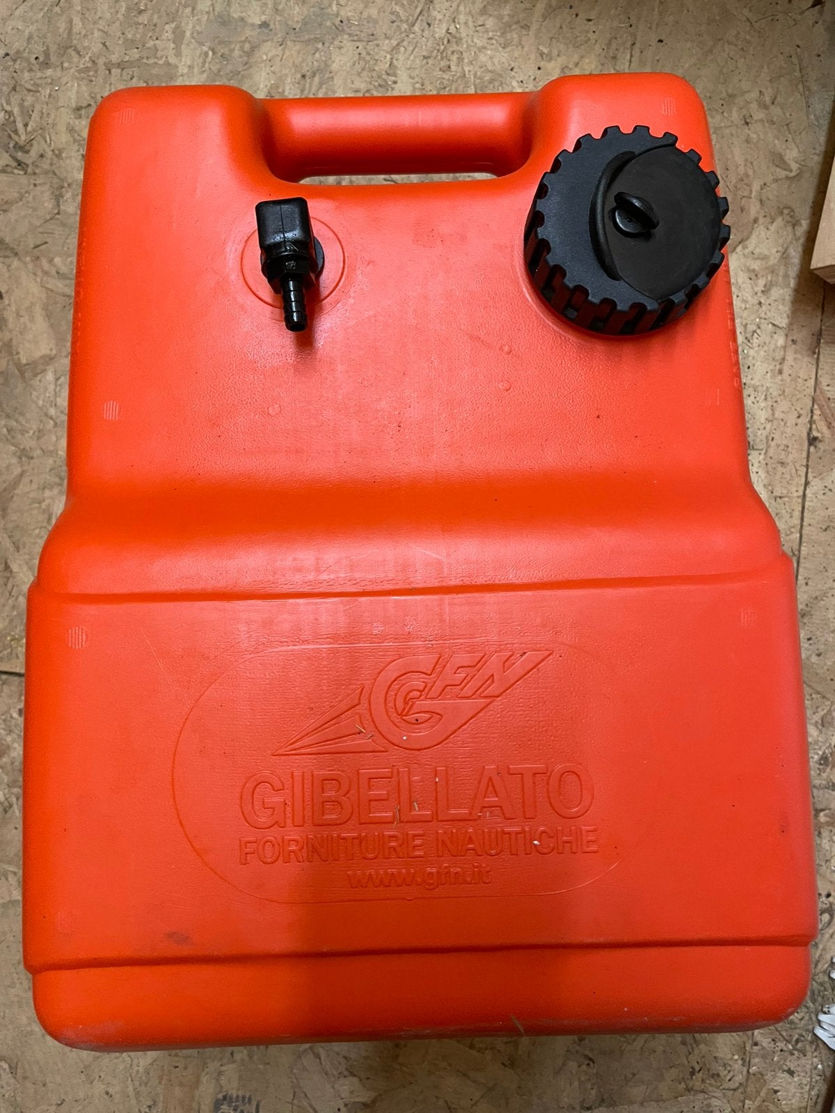 Benzinetank 12 liter voor buitenboordmotor – GFN Gibellato, Watersport en Boten, Ophalen, Zo goed als nieuw, Motor en Techniek