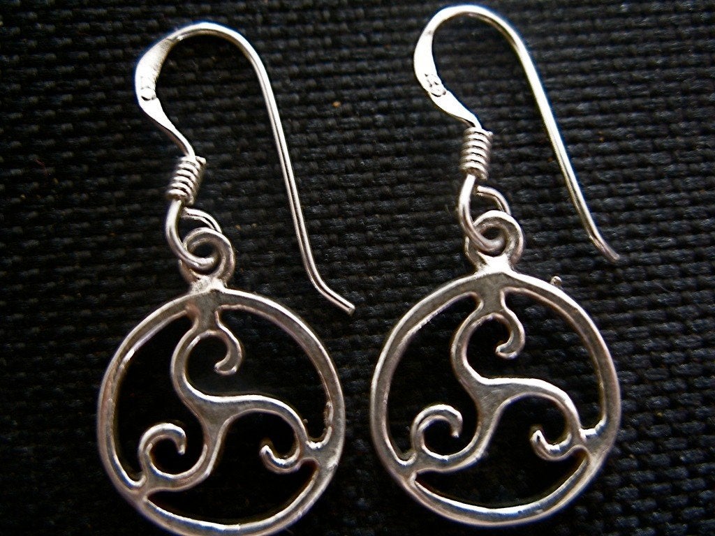 Zilveren 925 zilver oorhangers triskelion / triskele cirkel, Hangers, Verzenden, Nieuw, Zilver
