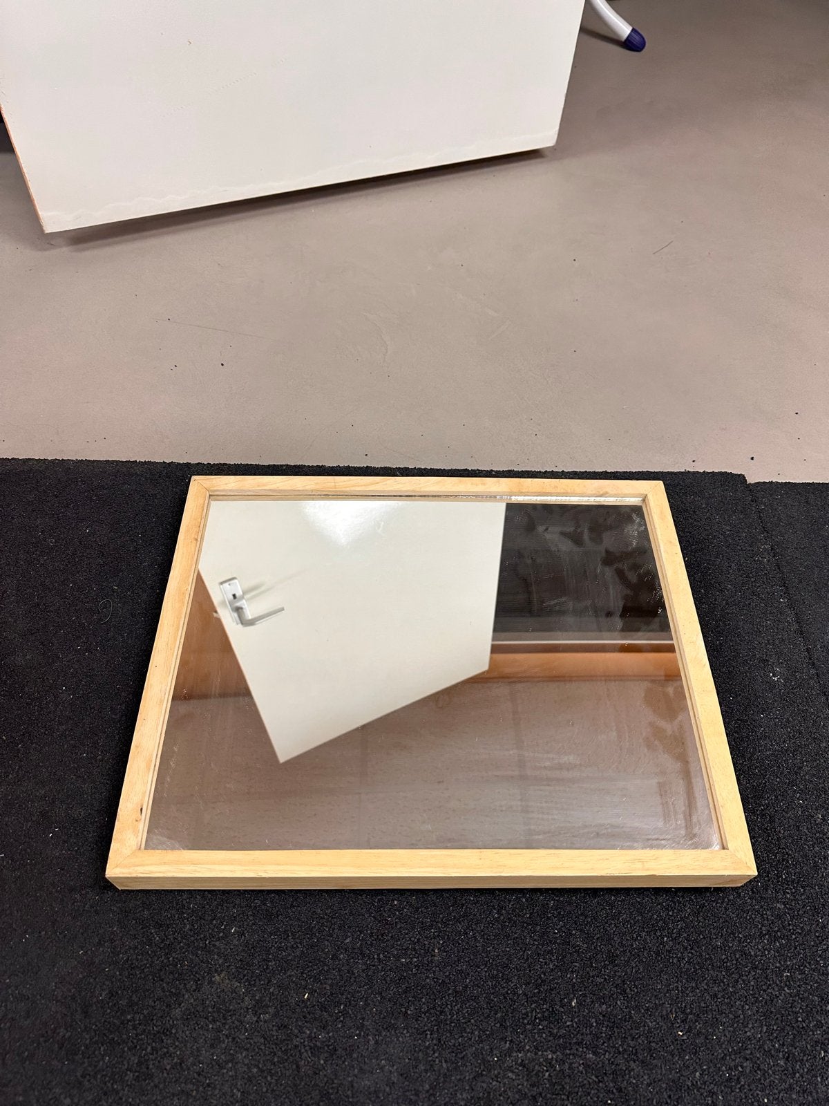 VT Wonen Houten spiegel met houten lijst, Huis en Inrichting, Minder dan 50 cm, Gebruikt, Ophalen of Verzenden, Minder dan 100 cm
