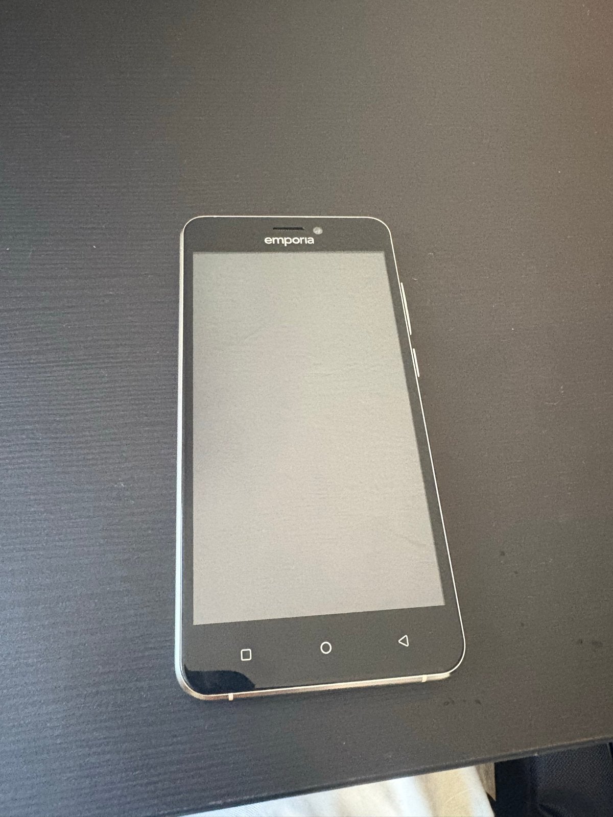 Emporia smartphone - Gebruiksvriendelijk en compact, Gebruikt, Overige modellen, 3 tot 6 megapixel, Ophalen of Verzenden