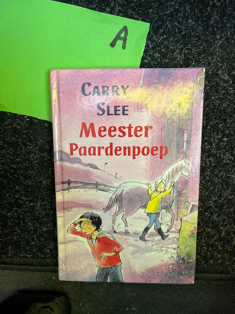 Carry Slee - Meester Paardenpoep, Ophalen of Verzenden, Zo goed als nieuw, Fictie algemeen
