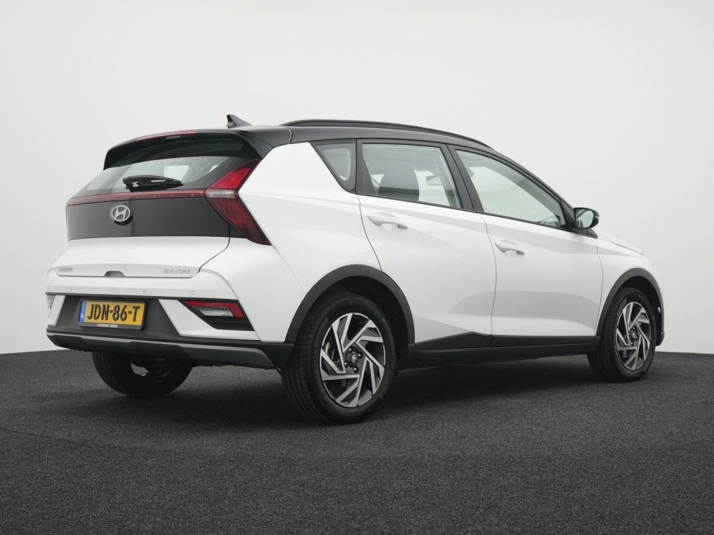Hyundai Bayon 1.0 T-GDI Comfort | Navigatie | Camera |, Auto's, 12 maanden, Gebruikt, Wit, Origineel Nederlands