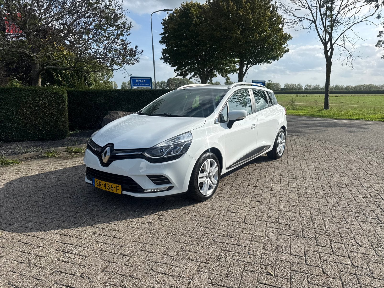 Renault Clio 1.5 DCI 66KW Estate 2018 Wit, Voorwielaandrijving, Stof, 625 kg, 4 cilinders