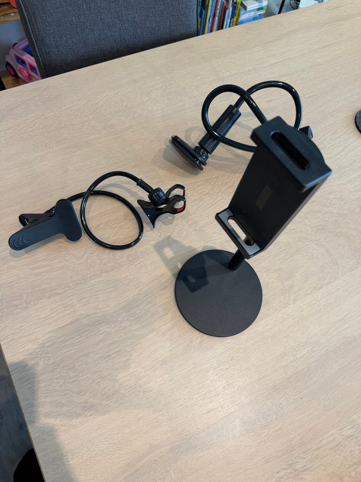 Telefoon- en tablethouders (3 stuks), Ophalen of Verzenden, Zo goed als nieuw, Overige typen, Universeel