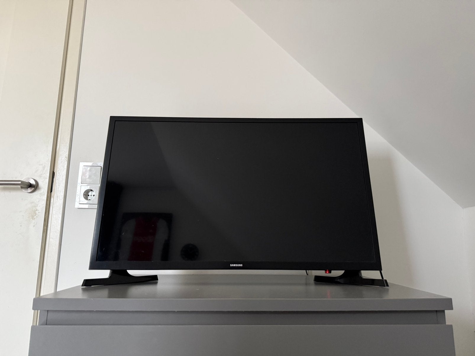 Samsung 32” Full HD Smart TV, Ophalen, Zo goed als nieuw, 50 Hz, Samsung