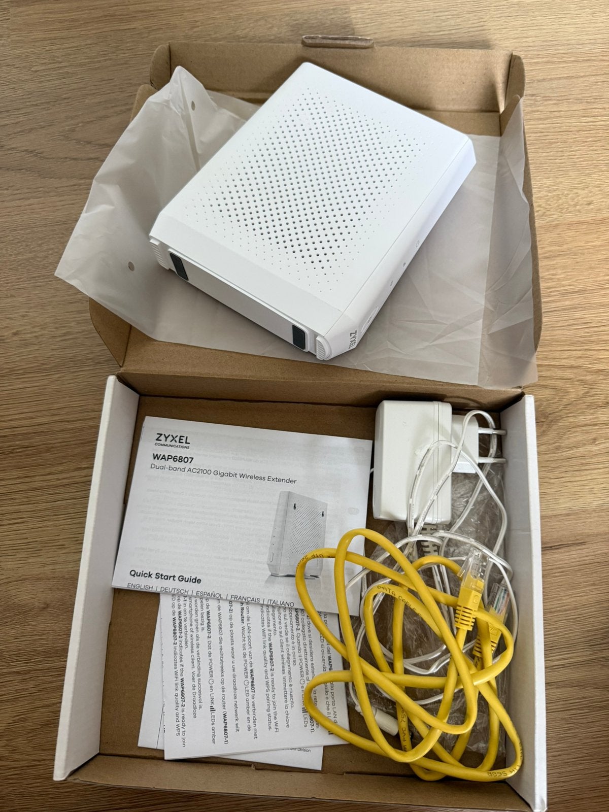 Zyxel WAP6807 Dual-band AC2100 Gigabit Wireless Extender, Ophalen of Verzenden, Zo goed als nieuw, Router