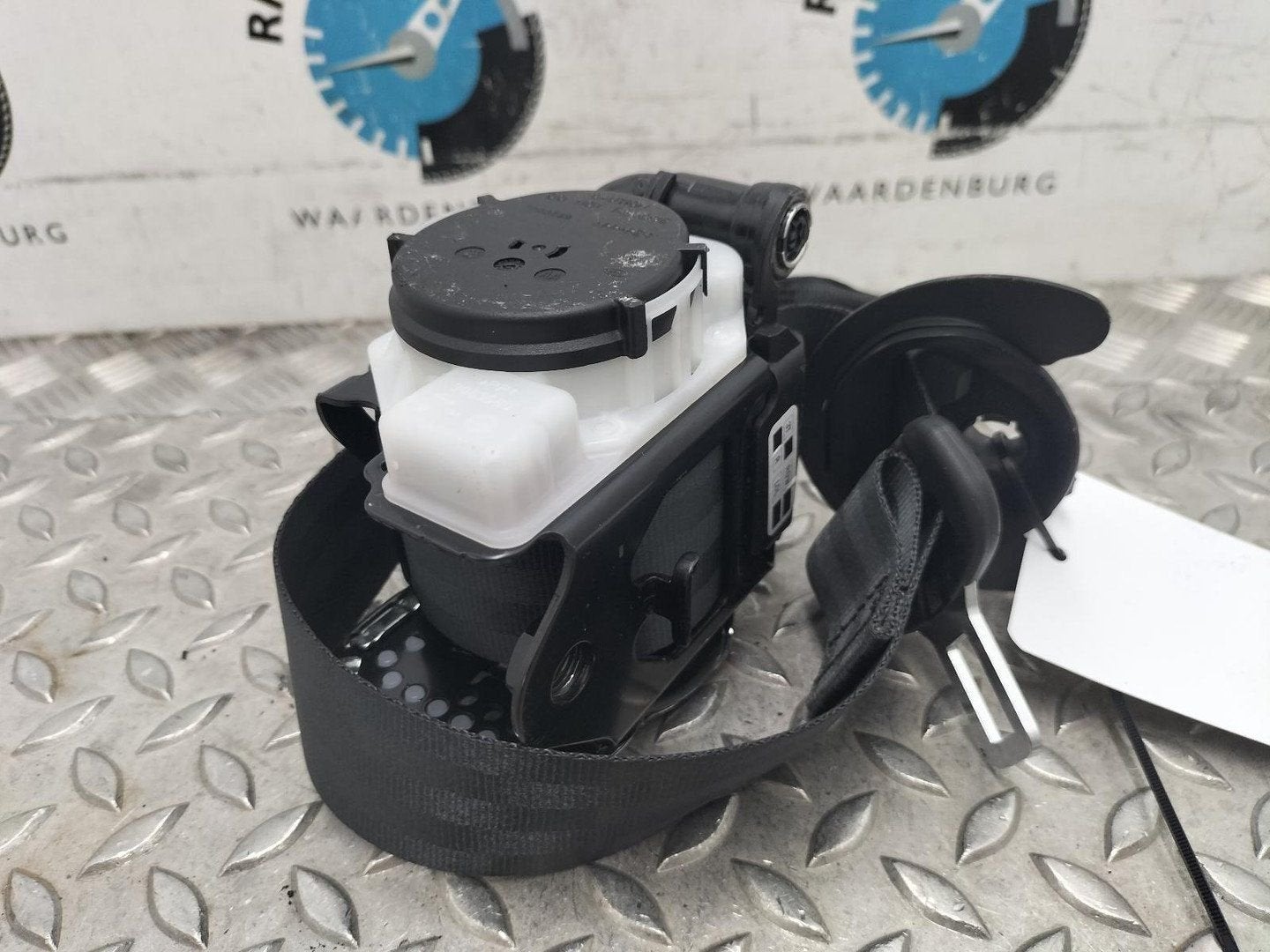 VOLKSWAGEN GOLF GORDELSPANNER 2017, Ophalen of Verzenden, Gebruikt, Stiba lid