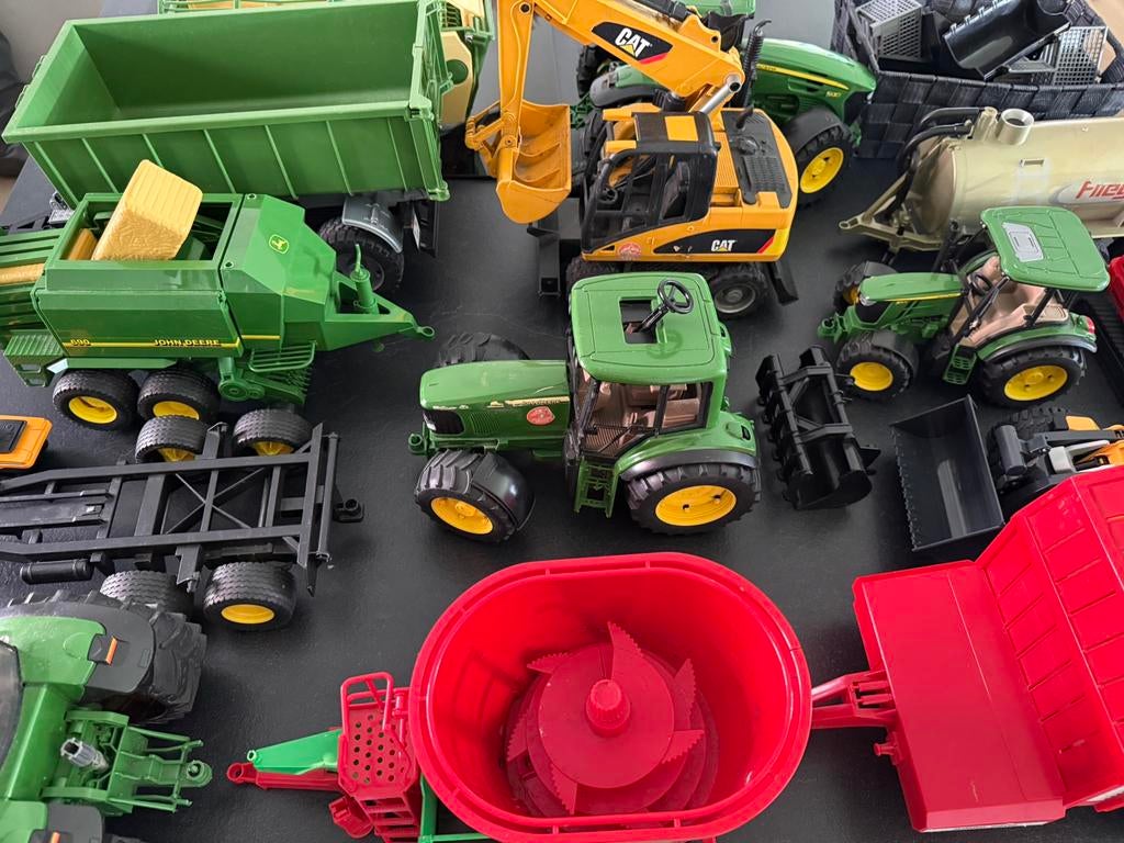 Speelgoed John Deere - Cat etc, Ophalen, Zo goed als nieuw