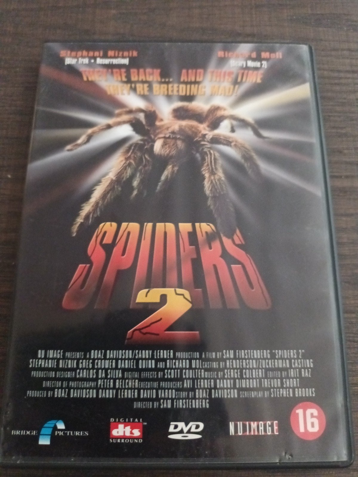 dvd Spiders 2, Cd's en Dvd's, Dvd's | Horror, Ophalen of Verzenden, Zo goed als nieuw, Overige genres