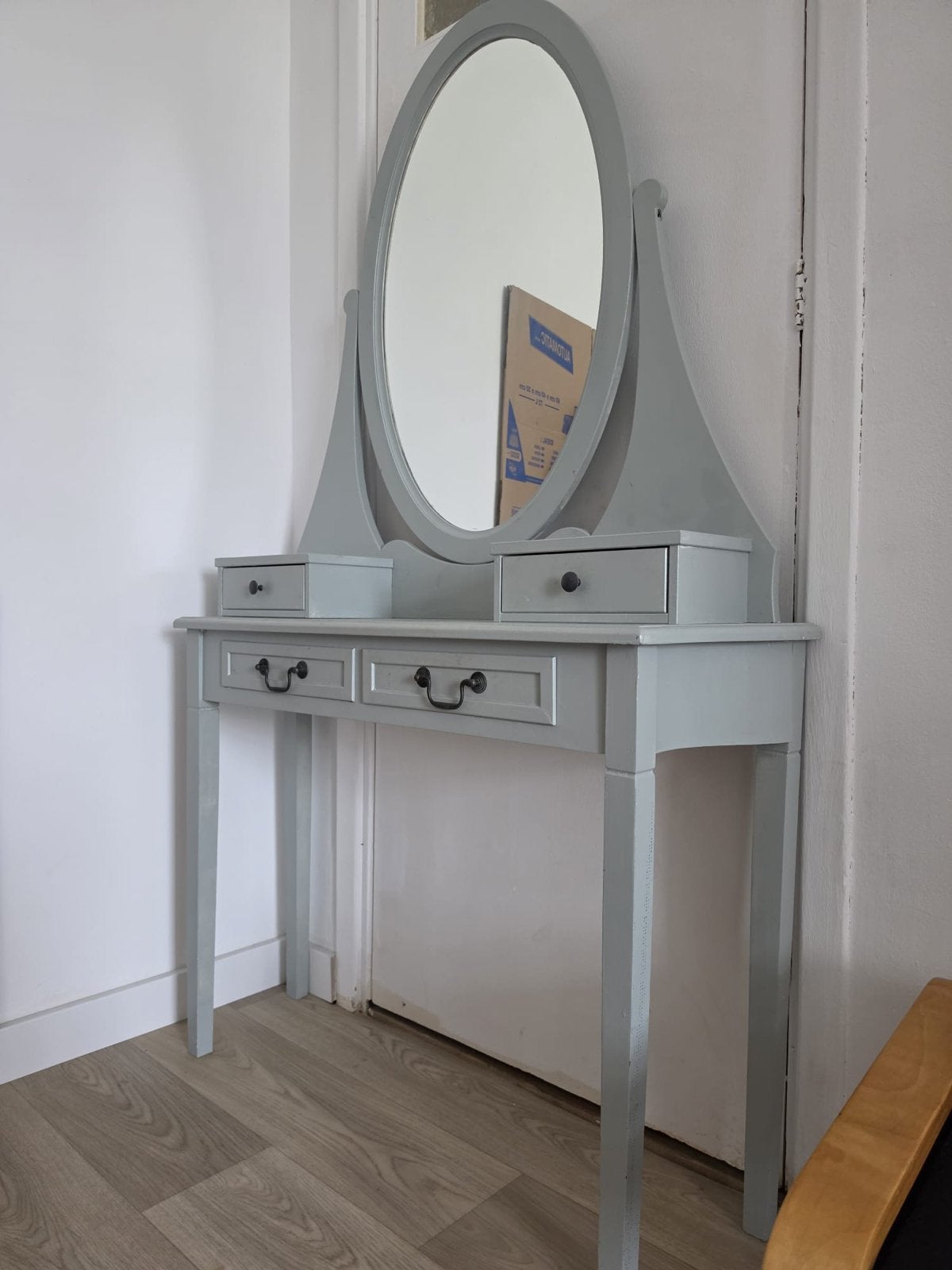 Grijze kaptafel met spiegel en lades, Ophalen, Gebruikt, 100 tot 150 cm, 50 tot 100 cm