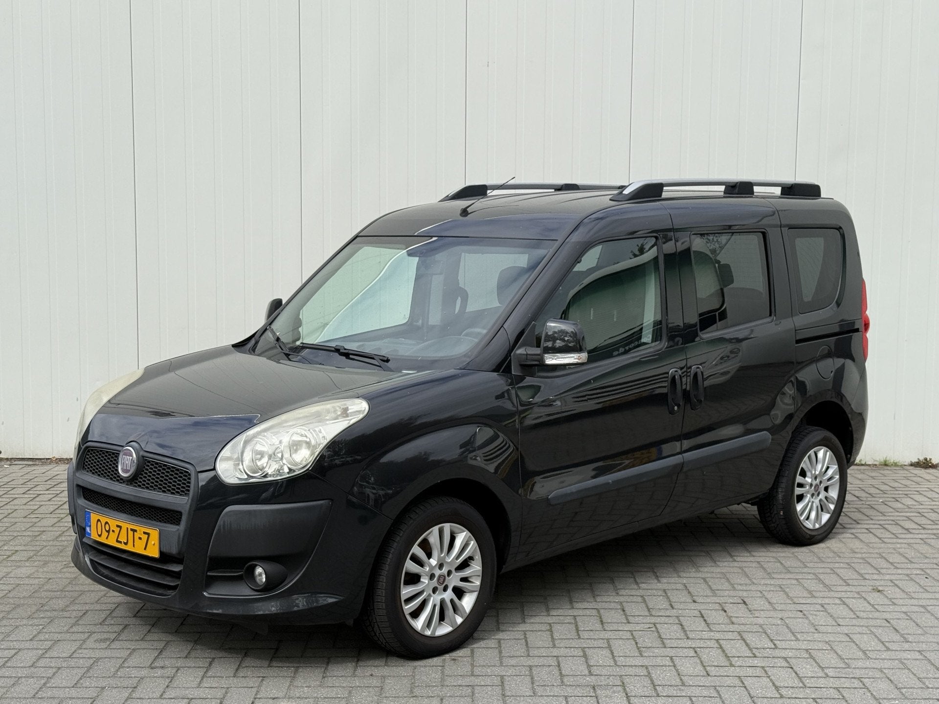 Fiat Doblò 1.4 T-Jet 120pk Emotion Rolstoelauto 3+1 - Bodem, Auto's, Voorwielaandrijving, Gebruikt, Doblo, Met garantie (alle)