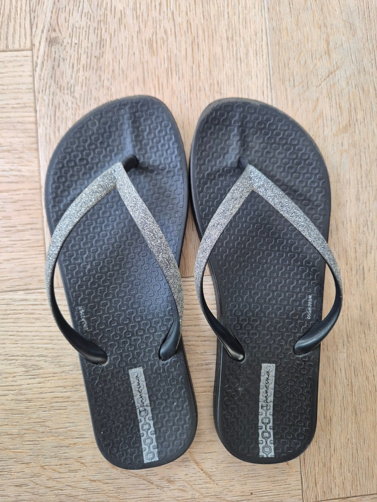 ipanama slippers maat 34/45. kort gedragen., Ophalen, Overige maten, Zwart
