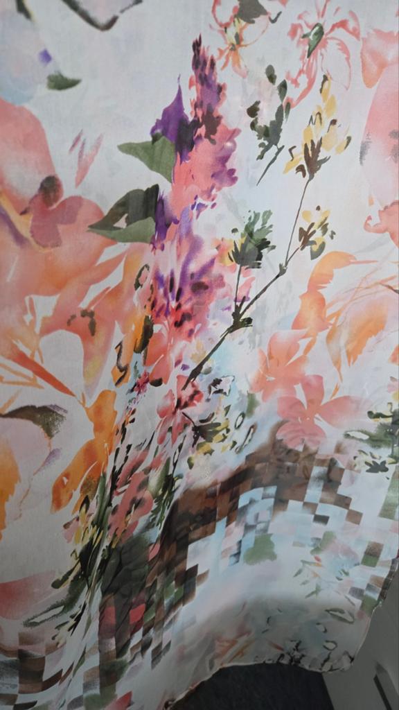 Bloemenprint Sjaal - langwerpig, Kleding | Dames, Mutsen, Sjaals en Handschoenen, Ophalen of Verzenden, Zo goed als nieuw, Sjaal